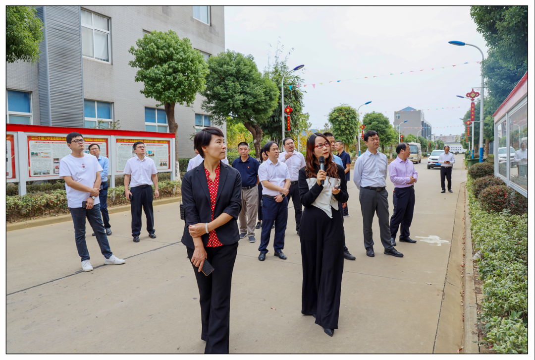 市委社会工作部领导率全市系统干部到欧陆娱乐调研两新基层党建工作